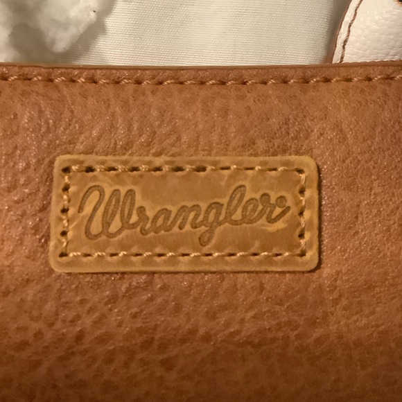 Wrangler Tan and White Mini Bag - Picture 3 of 10